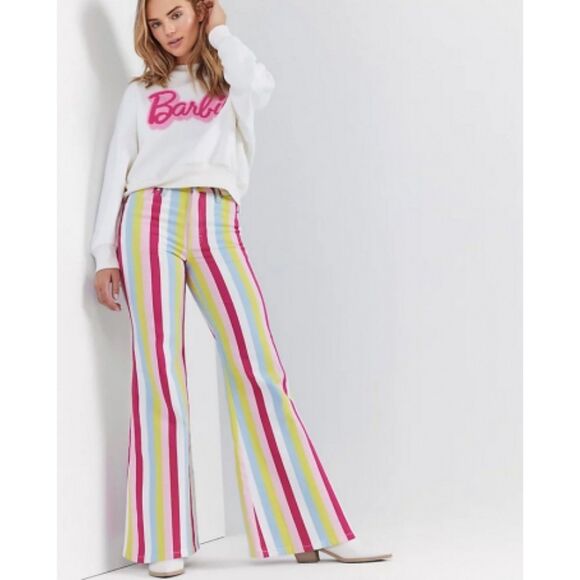 Wrangler Denim - Wrangler X Barbie Wanderer Hi Rise Flare Jean Size 26 x 30